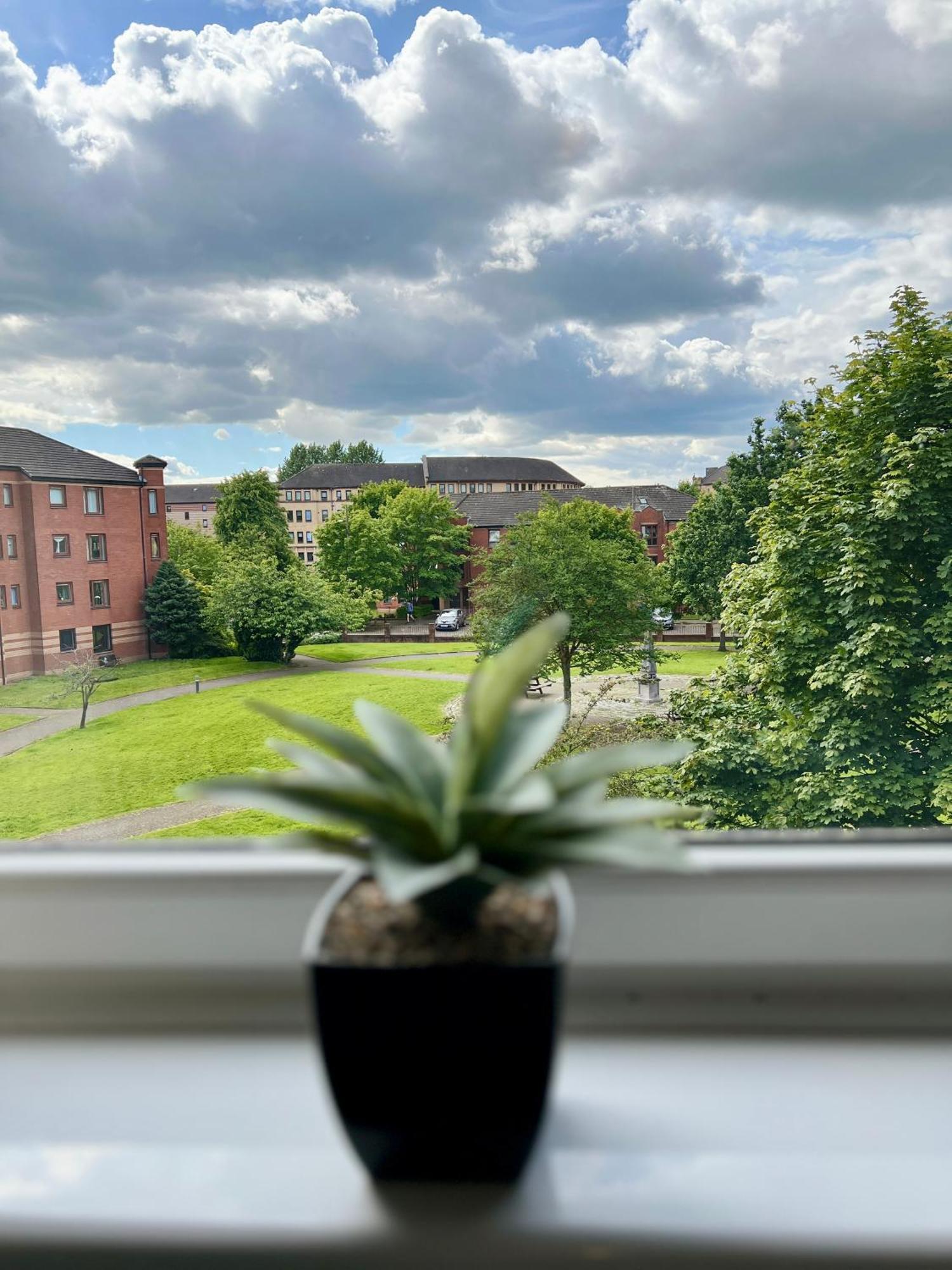 Apartamento Spacious 2 Bed-flat In - Free Parking Glasgow