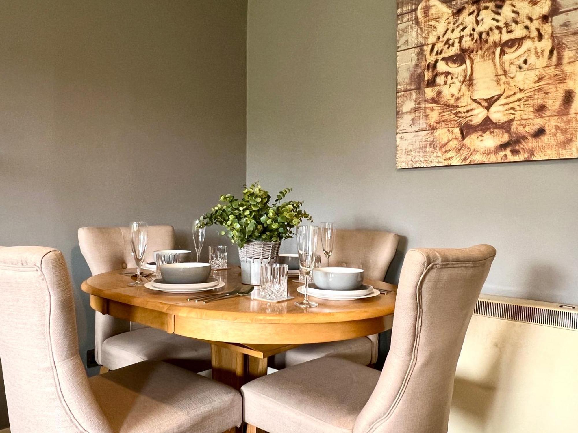 Apartamento Spacious 2 Bed-flat In - Free Parking *